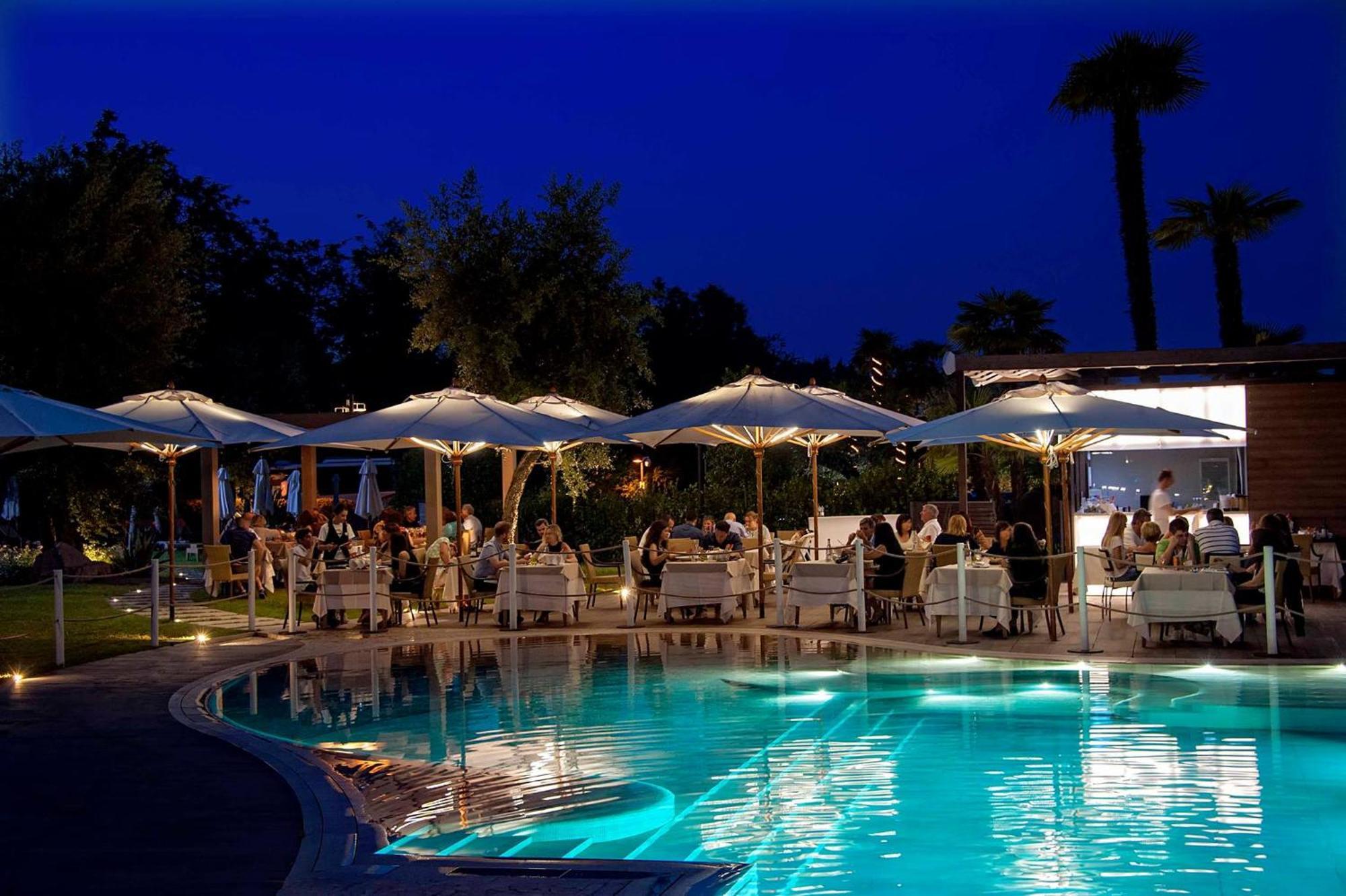 Relais Bellaria Hotel & Congressi サン・ラッザロ・ディ・サーヴェナ エクステリア 写真